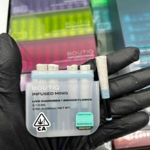 boutiq prerolls infused mini cannabis pre rolls with live diamonds